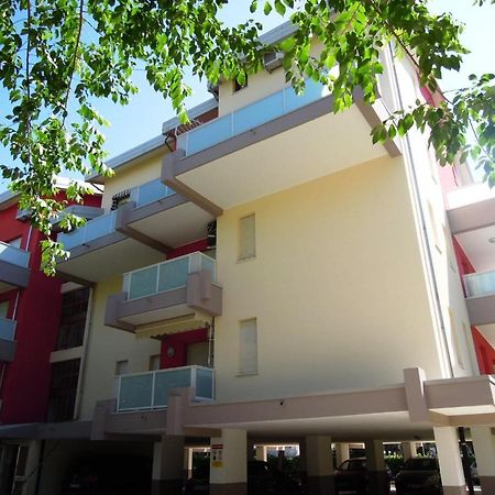 Condominio Marina Piccola Bibione Eksteriør bilde