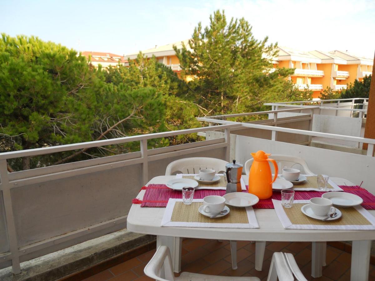 Condominio Marina Piccola Bibione Eksteriør bilde
